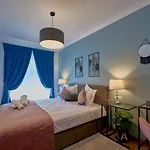 Velvet Apartments